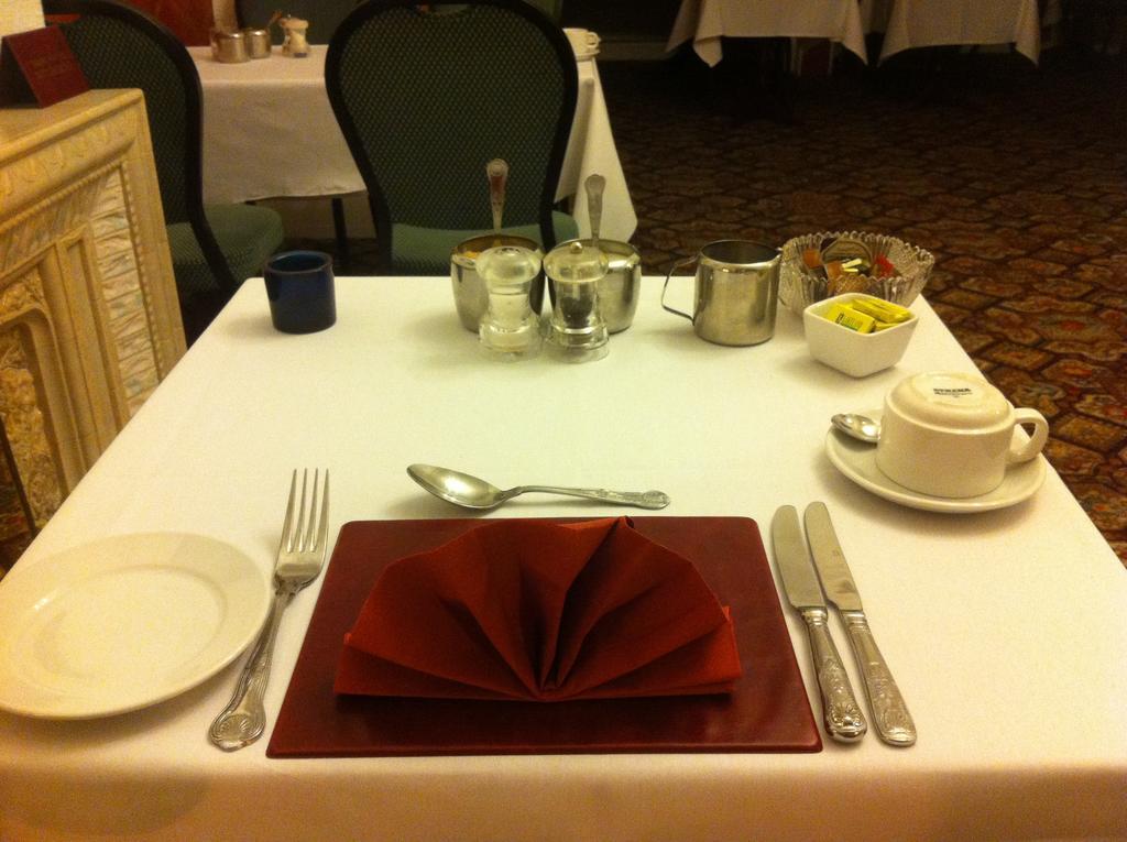 Lisdoonie Hotel Barrow-in-Furness Bagian luar foto